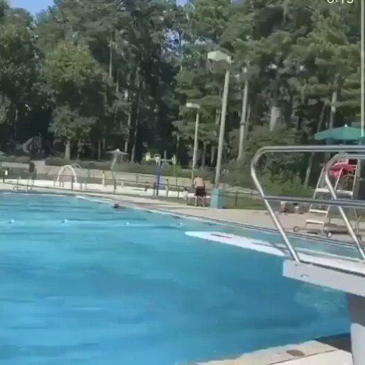 Final inesperado en la piscina