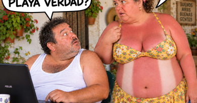 parejas risas, humor, bronceado, chistes absurdos,playa